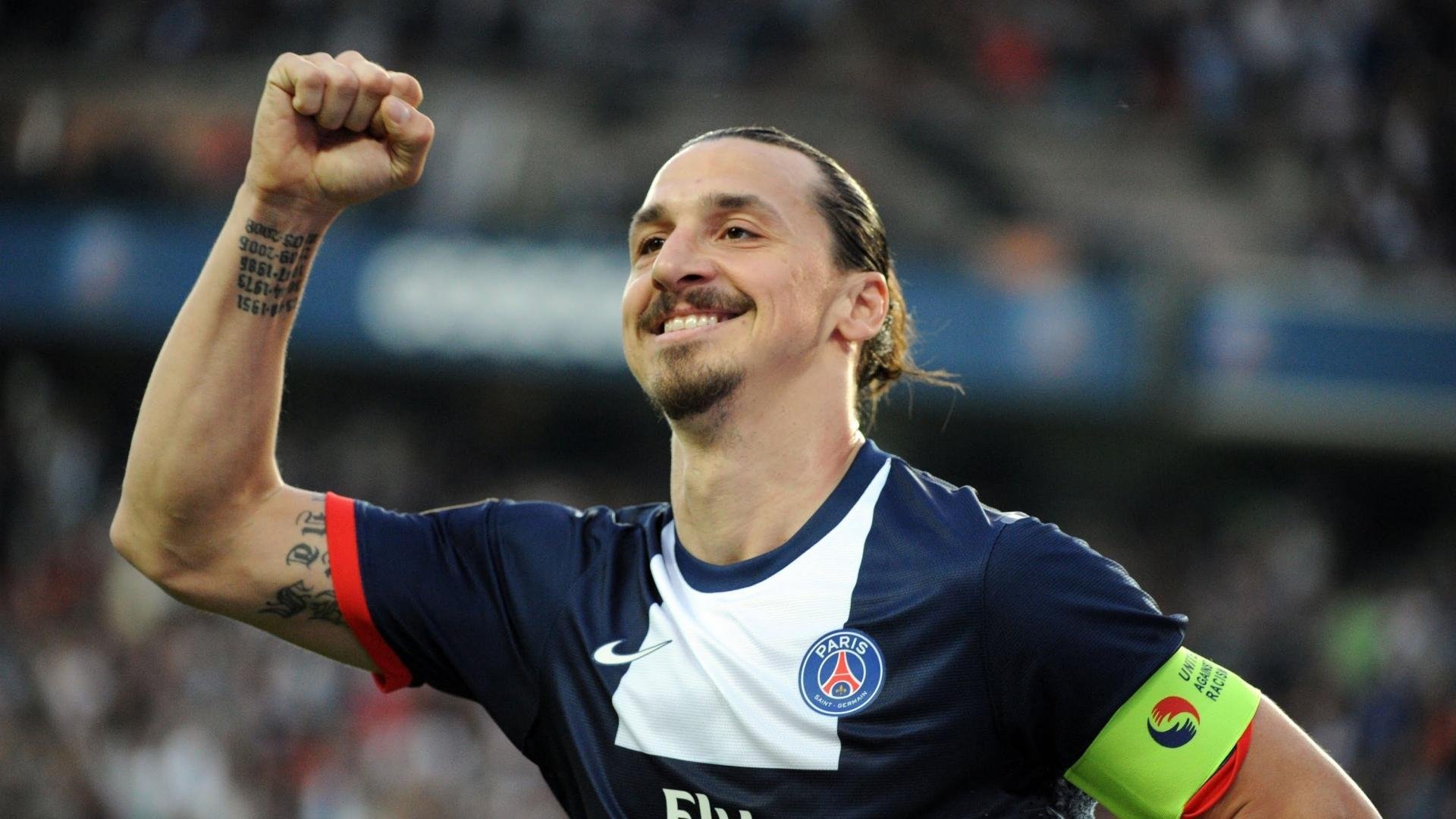 “冠军的瞬间:感人全场的夺冠时刻”,冠军的视频