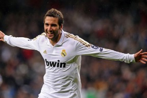 开云体育网页版-_快船队主场大胜，迎来赛季关键阶段_，快船这赛季阵容