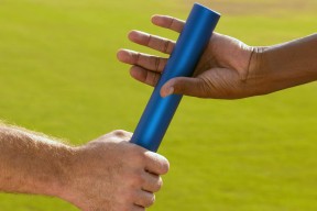 巴黎圣日耳曼主场告捷，梅西助攻姆巴佩双双闪耀，巴黎圣日耳曼签约梅西多少钱